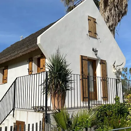 La Maisonnette Du Gardian *
