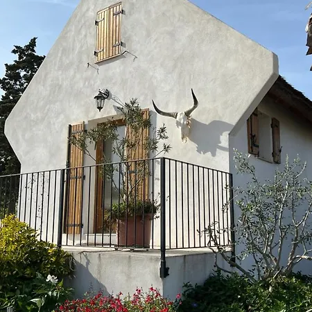 La Maisonnette Du Gardian Ferienhaus
